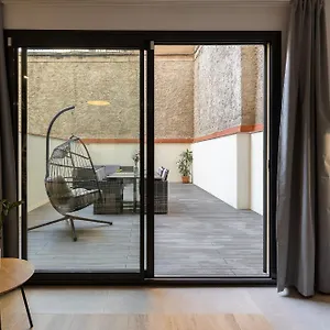 Cosmo Consell De Cent - Plaza Universitat , Barcelona Spanje